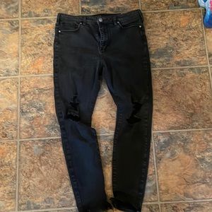 Black skinny jeans